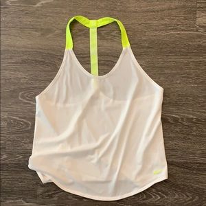 NIKE TANK TOP SIZE M